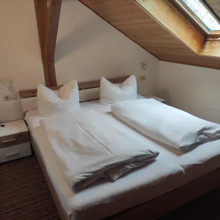 Weisser Hirsch Bed & Breakfast